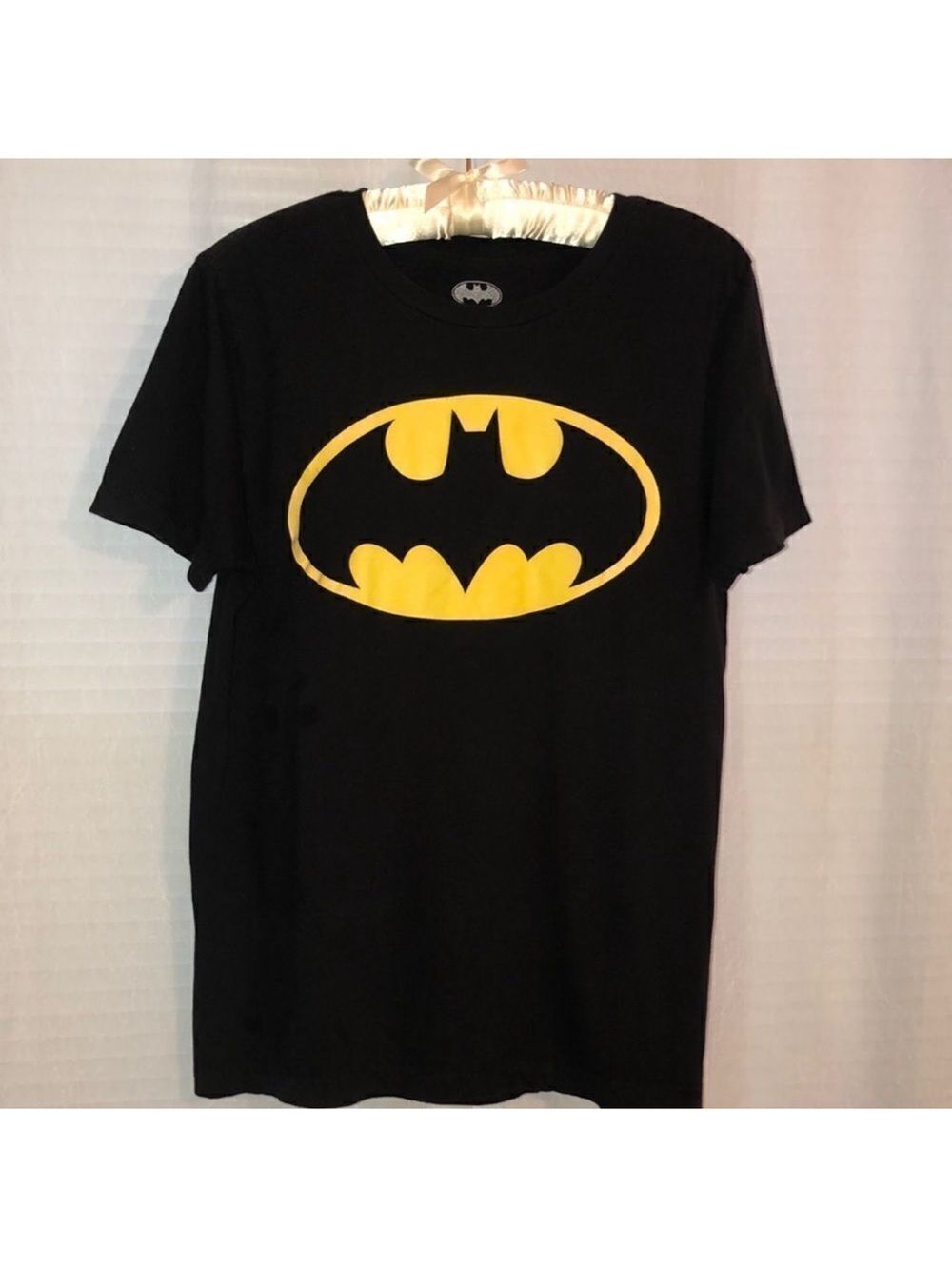 Batman M DC Comics 💯 Cotton Black Yellow Seamless Tee